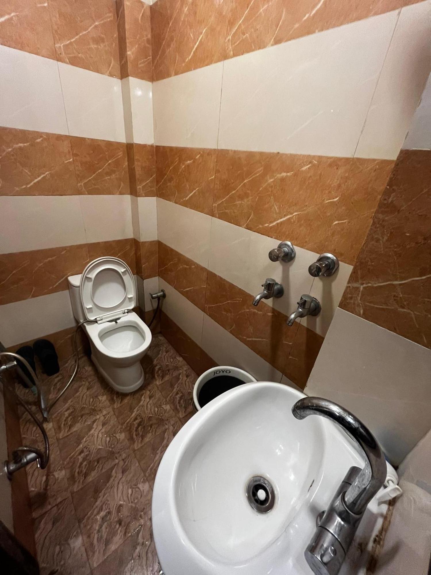 Ks Paying Guest House 瓦拉纳西 外观 照片